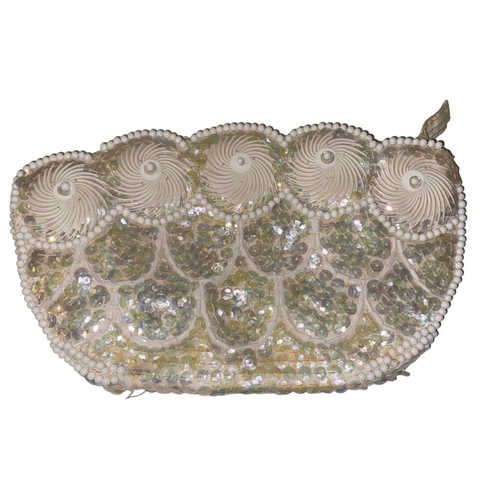 VINTAGE LA REGALE beaded clutch bag